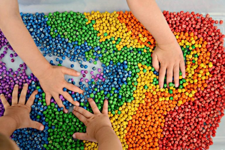 Evde Çocuklarınız İle Yapabileceğiniz Duyusal Oyunlar